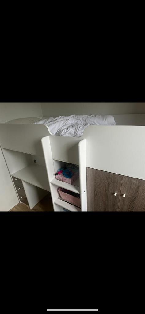 Halfhoogslaper met bureau, Kinderen en Baby's, Kinderkamer | Stapelbedden en Hoogslapers, Zo goed als nieuw, Halfhoogslaper, Ophalen