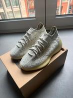 Yeezy boost 380 glow in the Dark 41,5, Ophalen of Verzenden, Zo goed als nieuw