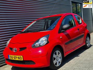 Toyota Aygo 1.0-12V 08-2007 Super Red V 151dkm NAP! beschikbaar voor biedingen
