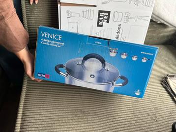 Sola Venice Pannenset - 4-delig - Nieuw beschikbaar voor biedingen