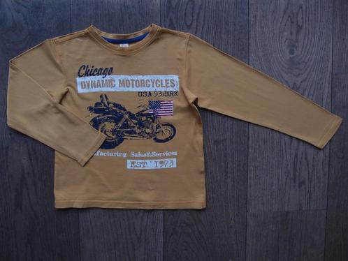 Stoere jongens longsleeve oker geel maat 128, Kinderen en Baby's, Kinderkleding | Maat 128, Zo goed als nieuw, Jongen, Shirt of Longsleeve