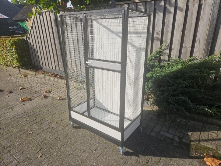 Nieuwe kooi. Kan op maat gemaakt worden., Dieren en Toebehoren, Vogels | Hokken en Kooien, Nieuw, Vogelkooi, Metaal, Ophalen of Verzenden