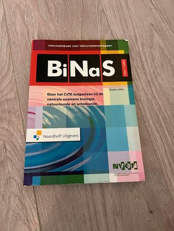 BiNaS 6e editie - Informatieboek Natuurwetenschappen beschikbaar voor biedingen