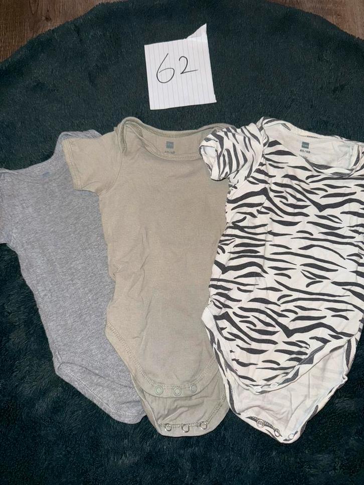 Set van 3 rompers HEMA | maat 62, Kinderen en Baby's, Babykleding | Maat 62, Zo goed als nieuw, Jongetje of Meisje, Nacht- of Onderkleding