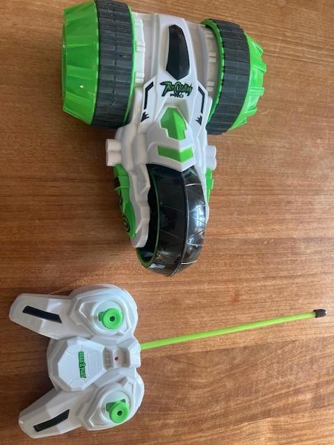 Stuntauto Gear2Play Revolution Pro, Kinderen en Baby's, Speelgoed | Speelgoedvoertuigen, Zo goed als nieuw, Afstandsbediening