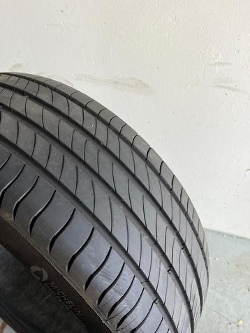 Michelin band 1jaar oud beschikbaar voor biedingen