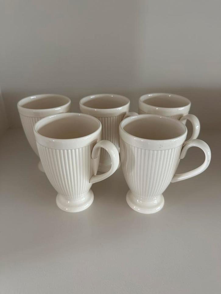 Wedgewood Windsor mokken 5x, Huis en Inrichting, Keuken | Servies, Zo goed als nieuw, Kop(pen) en/of Schotel(s), Wedgwood, Aardewerk