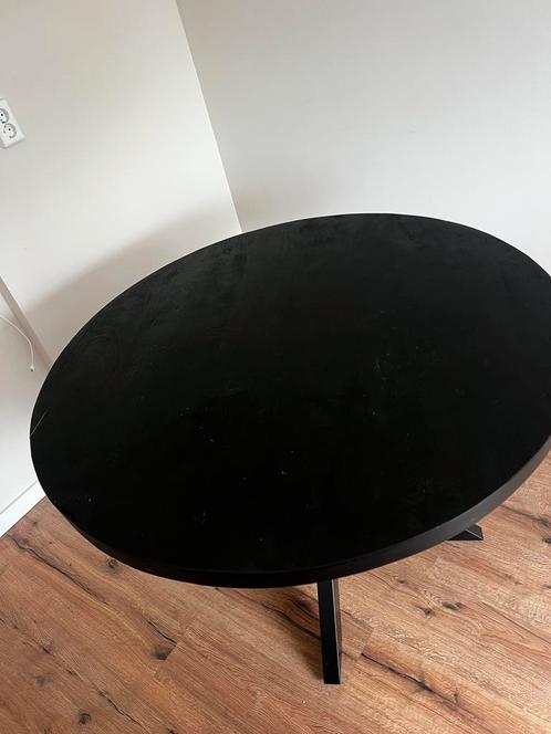 Zwart ronde mango houten tafel -110cm, modern en stevig, Huis en Inrichting, Tafels | Eettafels, Zo goed als nieuw, 100 tot 150 cm