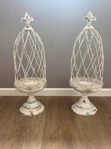 2 Vintage Kaarsenhouders - Decoratief beschikbaar voor biedingen