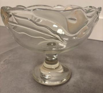 Bokaal glas beschikbaar voor biedingen