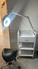 Werk wagen met lamp en vergroting + stoel, Ophalen of Verzenden, Zo goed als nieuw, Overige typen