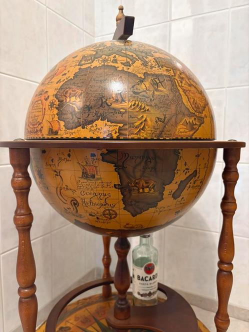 ITALIAANSE bar globe drank wereldbol barglobe globebar, Huis en Inrichting, Woonaccessoires | Wereldbollen, Zo goed als nieuw