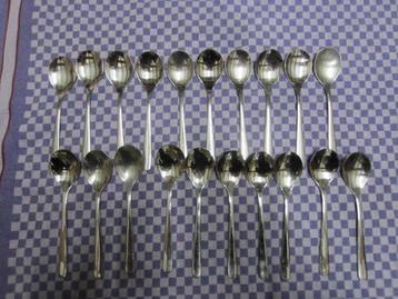 Theelepels == Monogram = Edelstaal == 20 stuks == ZGAN beschikbaar voor biedingen