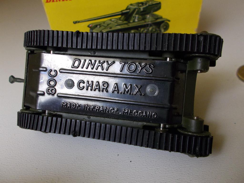 1958 Dinky Toys 817 CHAR A.M.X 13 TON TANK + ORIG DOOSJE (G), Ophalen of Verzenden, Zo goed als nieuw, Auto, Dinky Toys