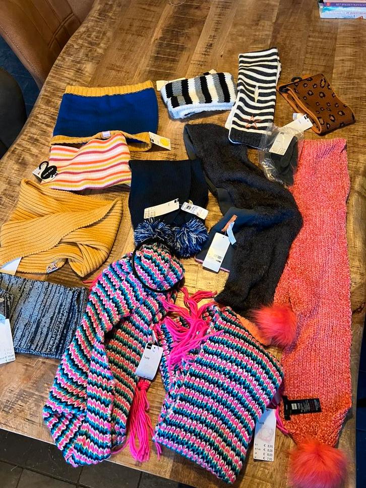 Partij sjaals, Diversen, Rommelmarktspullen, Nieuw, Ophalen of Verzenden