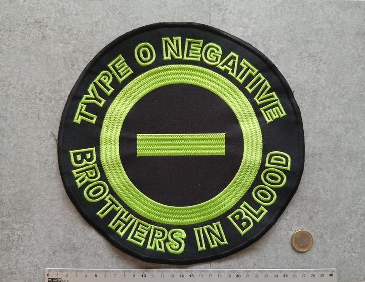 Type O Negative Brothers in blood backpatch no2  25,5 cm, Verzamelen, Muziek, Artiesten en Beroemdheden, Nieuw, Kleding, Verzenden