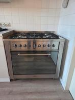 Indesit gasfornuis met afzuigkap, Ophalen, 4 kookzones, Gas, Vrijstaand