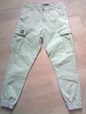 ZARA zachtgroene spijkerworker met elastische pijpjes 40 beschikbaar voor biedingen