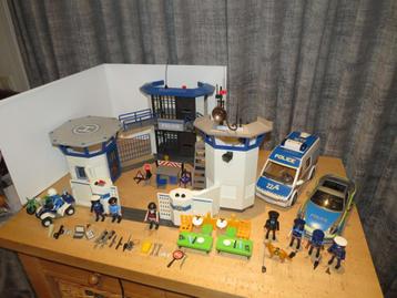 playmobil groot politiebureau, politiebus, auto, extra's beschikbaar voor biedingen