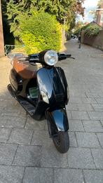 Scooter agm vx50, Fietsen en Brommers, Snorfietsen en Snorscooters, Ophalen, Piaggio, Gebruikt, Benzine
