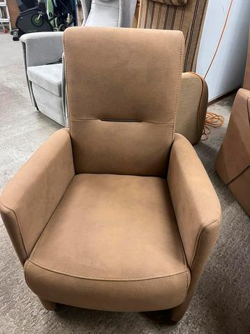 Leren eetkamerstoelen set van 4  op wielen beschikbaar voor biedingen