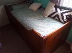 Een persoons bed 90x200 cm hout soort red alder, Huis en Inrichting, Slaapkamer | Complete slaapkamers, Eenpersoons, Zo goed als nieuw