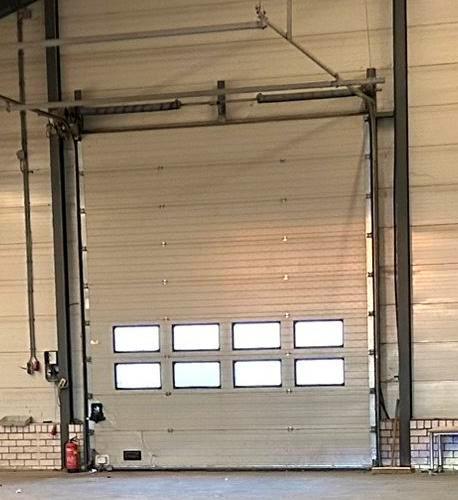 Overhead deur Crawford 4m breed, 4,5m hoog + nieuwe motor, Doe-het-zelf en Verbouw, Deuren en Horren, Zo goed als nieuw, Garagedeur