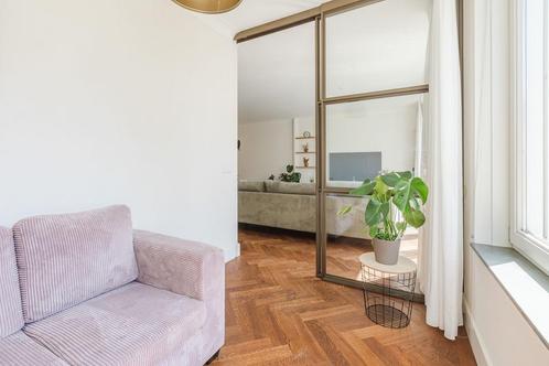 2 jaar oud Mooie roze hoekbank 83x193x160 cm, Huis en Inrichting, Banken | Bankstellen, Zo goed als nieuw, Hoekbank, Driepersoons