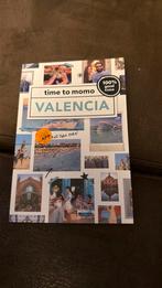 Fleur van de Put - Time to Momo - Valencia, Boeken, Overige merken, Europa, Zo goed als nieuw, Reisgids of -boek