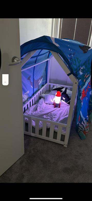 Bedtent, zeedieren patroon beschikbaar voor biedingen