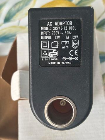 230v -> 12v autostekker adapter beschikbaar voor biedingen