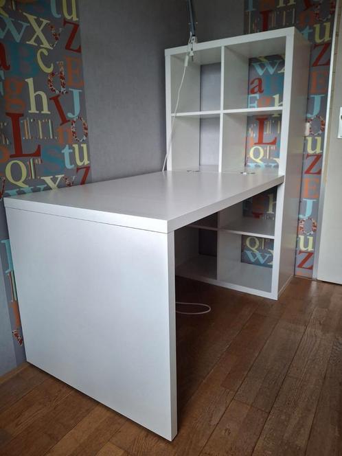 Wit ikea bureau met kast (kallax), Huis en Inrichting, Bureaus, Zo goed als nieuw, Ophalen