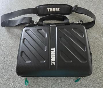Thule macbook / laptoptas beschikbaar voor biedingen