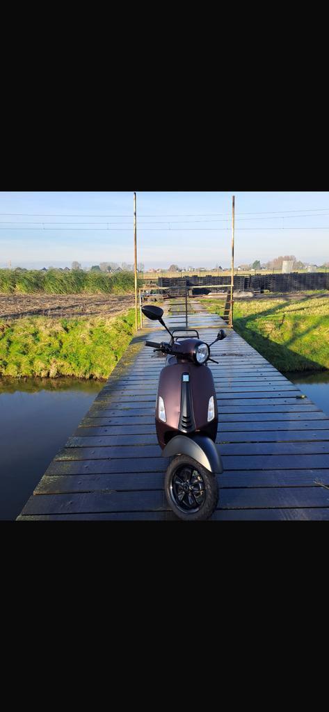 Vespa primavera, Fietsen en Brommers, Scooters | Vespa, Gebruikt, Overige modellen, Maximaal 45 km/u, Benzine, Ophalen