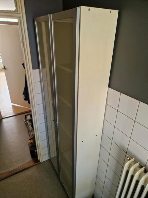 Billy boekenkast met melkglasdeuren, Huis en Inrichting, Woonaccessoires | Kamerschermen, Gebruikt, Ophalen of Verzenden