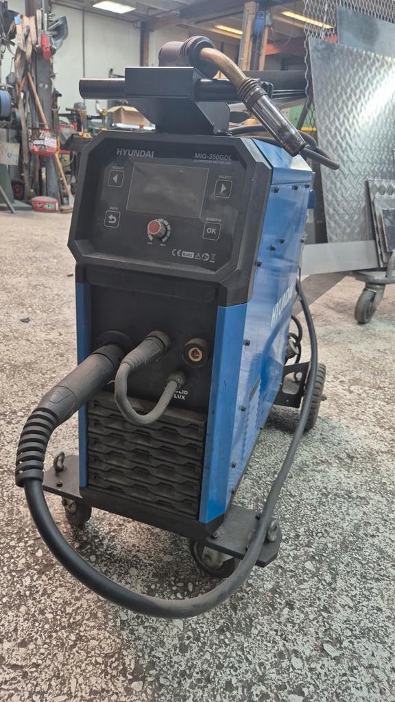 Hyundai powerweld Co2 Mig Mag lasapparaat., Diensten en Vakmensen, Lassers en Metaalbewerking