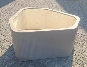 Bloembakken 2stuks Adezz Shape 130x126cm beschikbaar voor biedingen