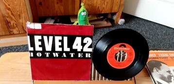 Level 42-Hot water(713) 1,50 euro vaste prijs