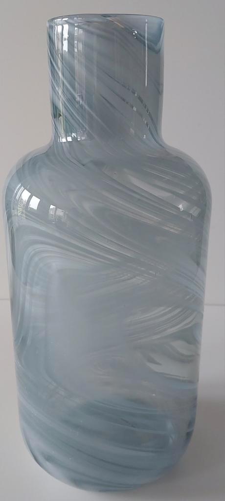 IKEA vaas van Lina Vuorivirta., Huis en Inrichting, Woonaccessoires | Vazen, Zo goed als nieuw, Minder dan 50 cm, Glas, Ophalen of Verzenden
