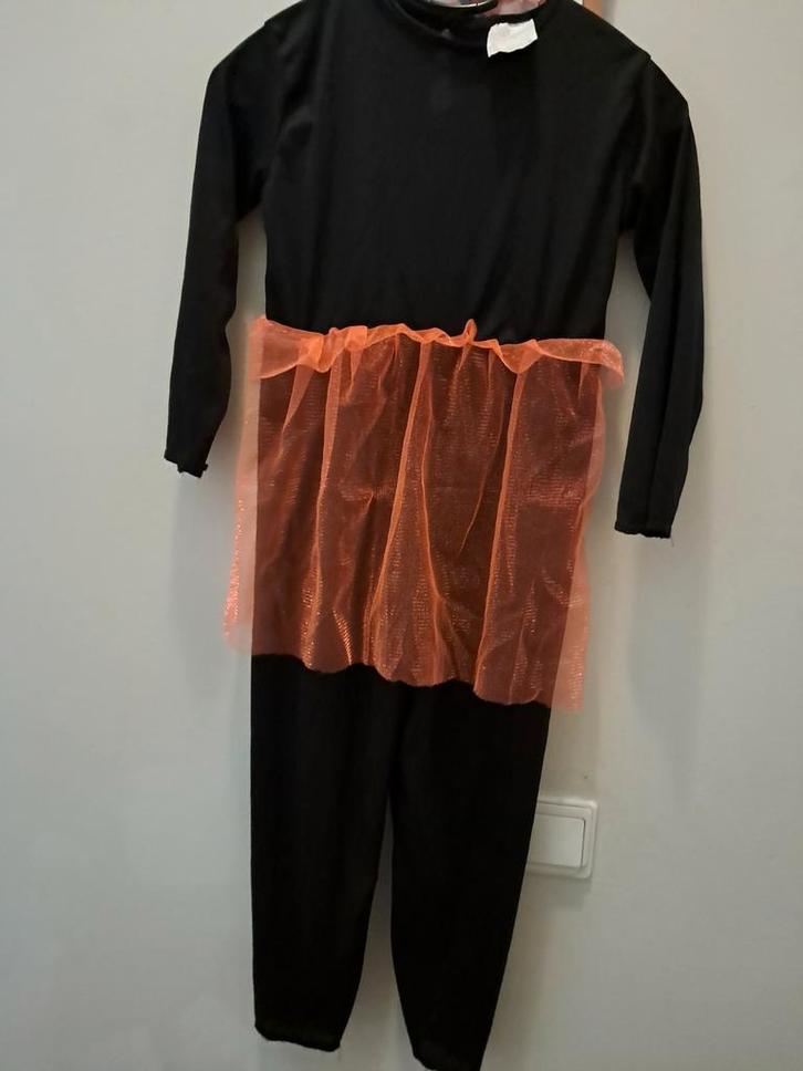 Halloween: jumpsuit 4-6 jaar, Kinderen en Baby's, Carnavalskleding en Verkleedspullen, Gebruikt, Meisje, 110 t/m 116, Ophalen of Verzenden