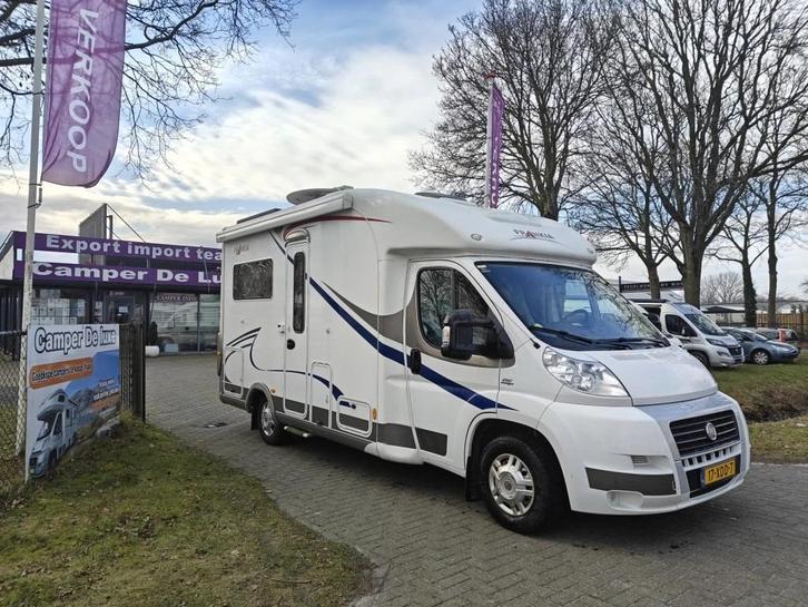 Zeer  compleet deze. 2 persoons Frankia met laag groot bed., Caravans en Kamperen, Campers, Bedrijf, tot en met 2, Half-integraal