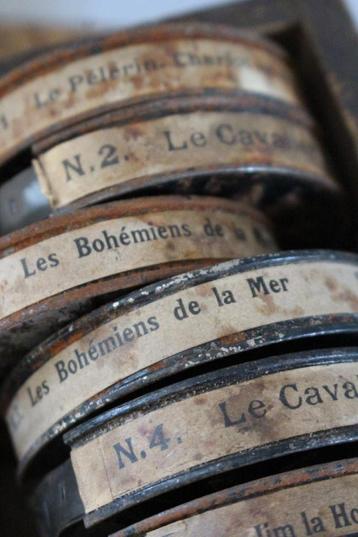 Oude Franse brocante filmrolletjes Pathe *Pronck & Praal* beschikbaar voor biedingen
