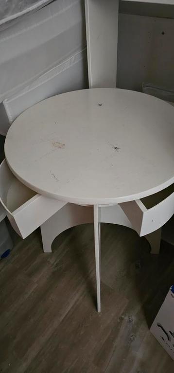 Bureau make up tafeltje met kruk wit gemaakt door timmerman beschikbaar voor biedingen