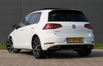 Volkswagen Golf 1.5 TSI Highline R-Line Automaat AllSeason P, 65 €/maand, 4 cilinders, 150 pk, Leder en Stof