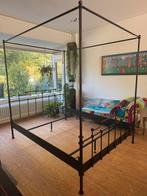 Prachtig 2 persoons gietijzeren bed frame met optie hemelbed, Antiek en Kunst, Antiek | Meubels | Bedden, Ophalen