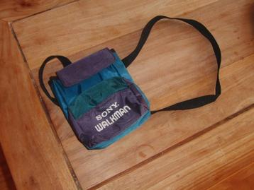 vintage Sony Walkman pouch beschikbaar voor biedingen