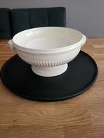 Wedgwood Edme  saladeschaal  22,5 cm, Huis en Inrichting, Keuken | Servies, Ophalen of Verzenden, Aardewerk, Wedgwood, Schaal of Schalen