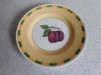 Bord 17 cm. Pruim Summerset Churchill, Ophalen of Verzenden, Zo goed als nieuw, Bord(en), Overige stijlen