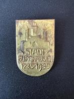 Stadt Burghausen 1235-1935 Abzeichen | WO2, Ophalen of Verzenden, Duitsland, Lintje, Medaille of Wings