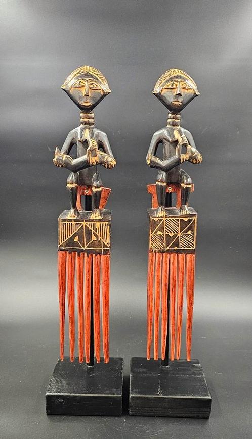 Grote haarkam met vruchtbaarheid symbool uit Ghana, per stuk, Antiek en Kunst, Kunst | Niet-Westerse kunst, Ophalen of Verzenden